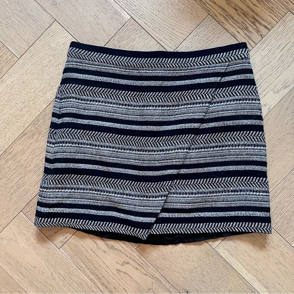 J. Crew Woven Asymmetrical Patterned Pencil Professional Work Skirt